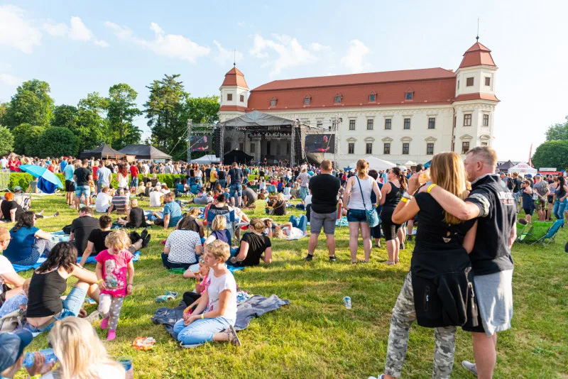 Festival Holešovská Regata opět chystá i soutěž plavidel: přihlaste se taky.