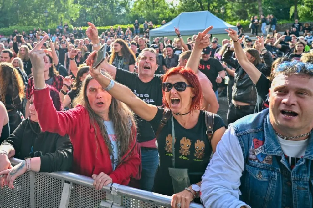 Na Slezskoostravském hradě duněl metal a šlehaly plameny