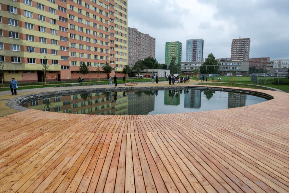 Nejlidnatější ostravská část Jih dostala nový park za 27 milionů, jeho součástí je i vodní biotop