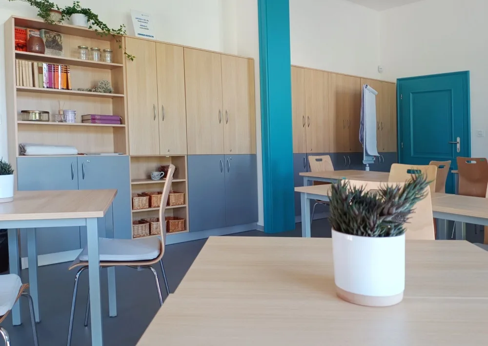 Frýdecko-místecká knihovna nabízí dvakrát týdně místo pro coworking. Využití sdílené kanceláře je zpoplatněno