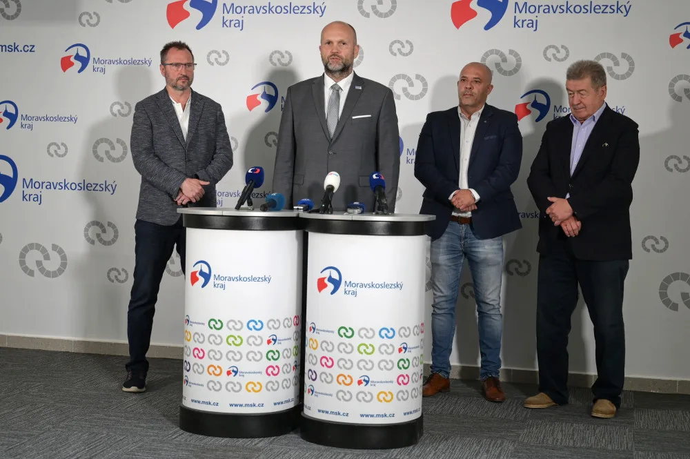 Zaměstnanci Liberty si mohou půjčit 25 tisíc, k dispozici mají informační linku