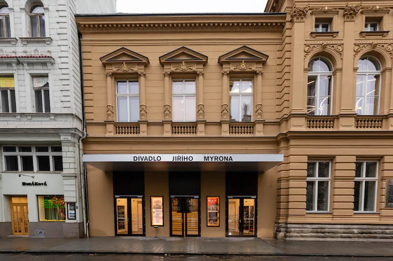 Před 130 lety v Ostravě otevřeli dnešní Divadlo Jiřího Myrona.