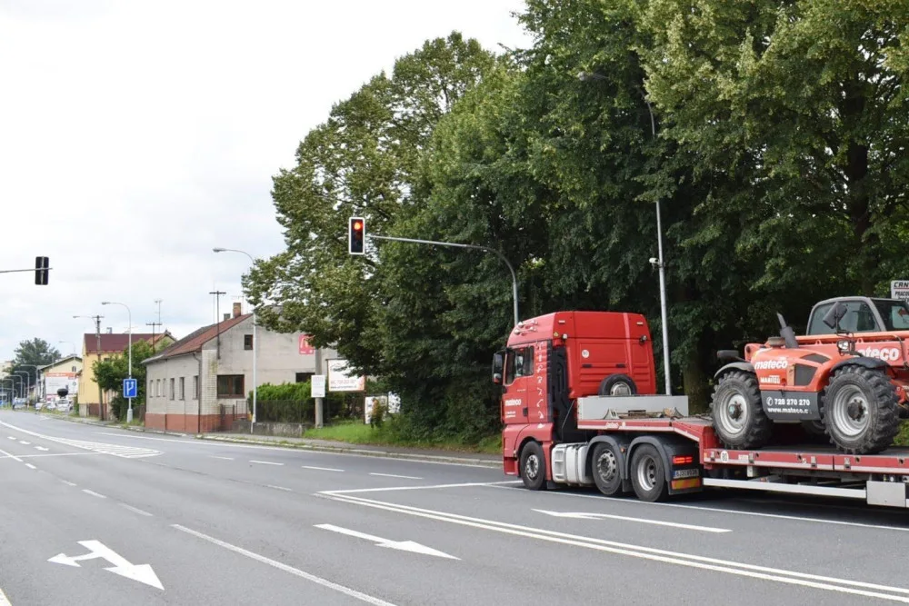 Frýdek-Místek pokračuje ve zklidňování dopravy. Přispěje k tomu i semafor u OBI.