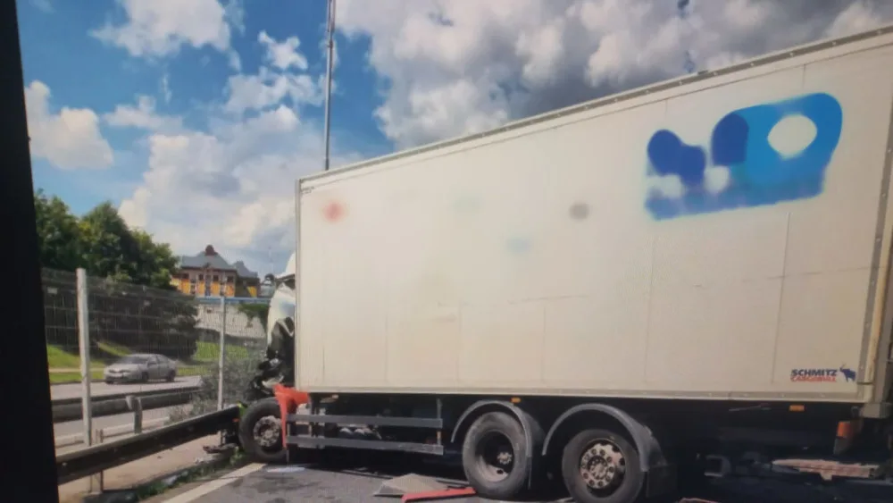 Nehoda pěti automobilů se třemi zraněnými komplikovala dopravu v Ostravě