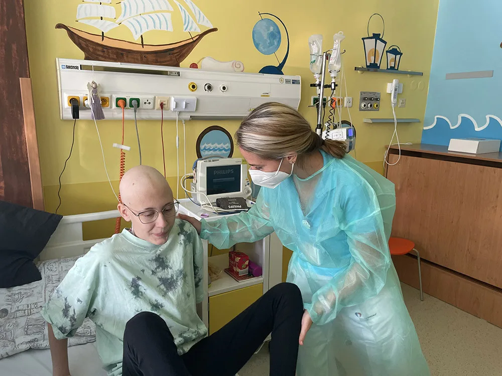 Dva roky boje s leukémií. Život Terezy zachránila i stovka přípravků od dárců krve