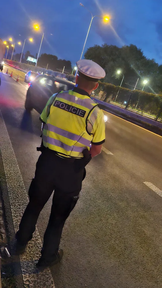 Policisté hledali ztracenou manželku a zabavovali drony, jinak se Colours of Ostrava problémům vyvarovaly