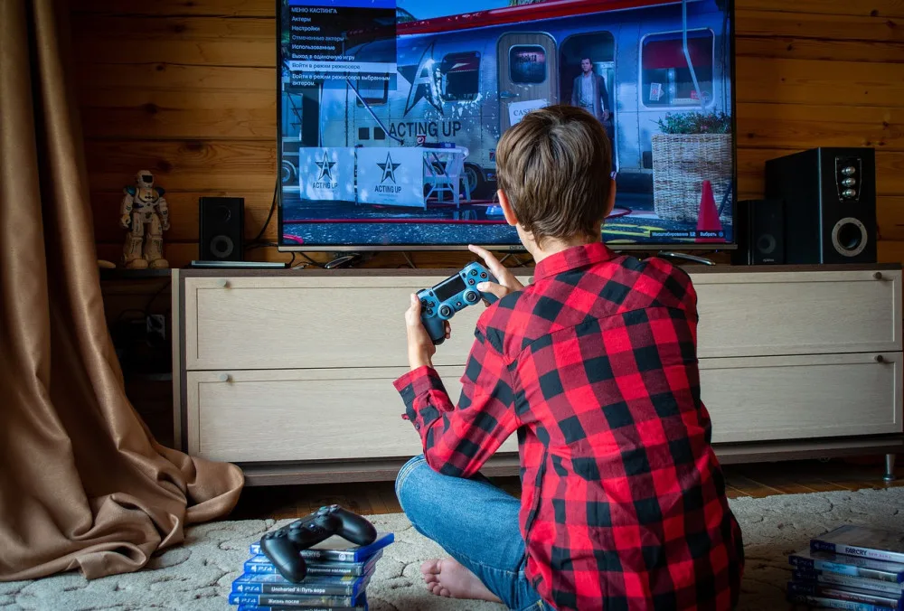 Videohry s příběhem ovlivňují názory hráčů, lze je využít při vzdělávání, ukázala studie.