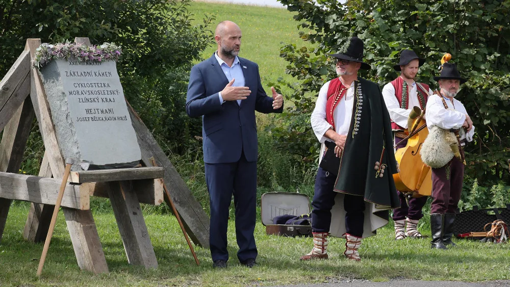 Obec Trojanovice na Novojičínsku začala stavět cyklostezky Solárka a Pindula.