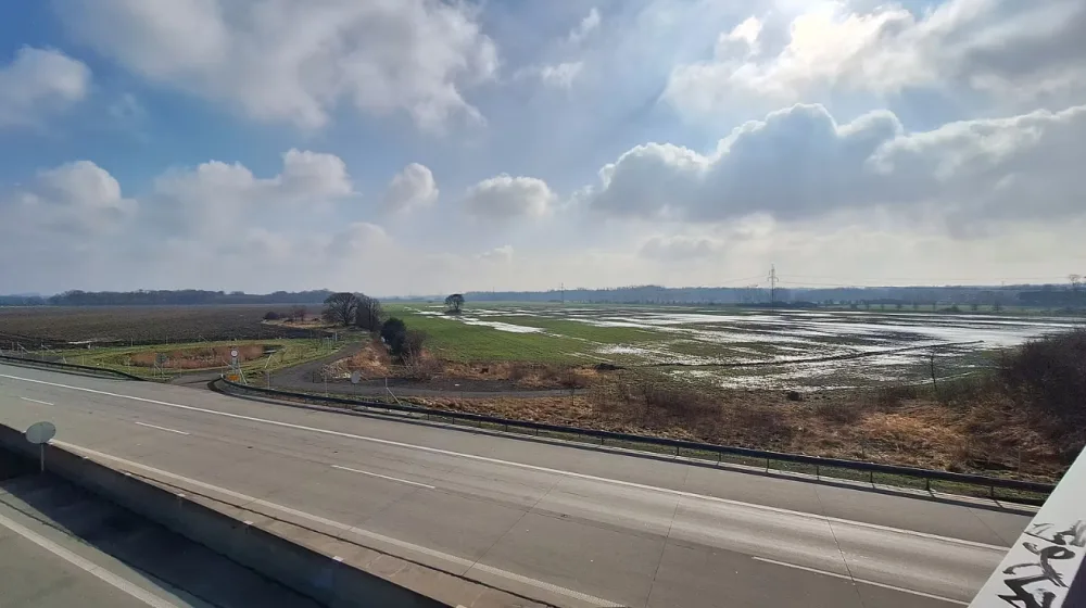Gigafactory v Dolní Lutyni by podle studie mohla nastartovat pozitivní změny