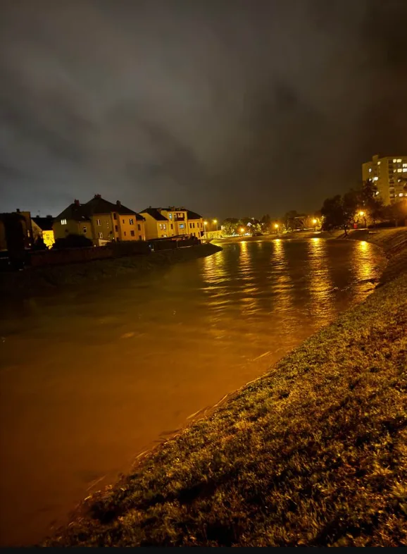 Na Opavsko míří velká voda. Tisíce lidí se evakuují