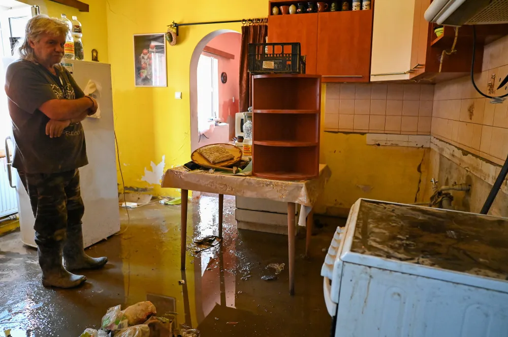V evakuačních centrech zůstává 560 lidí. Třetí stupeň povodňové aktivity končí v Opavě a Hlučíně.