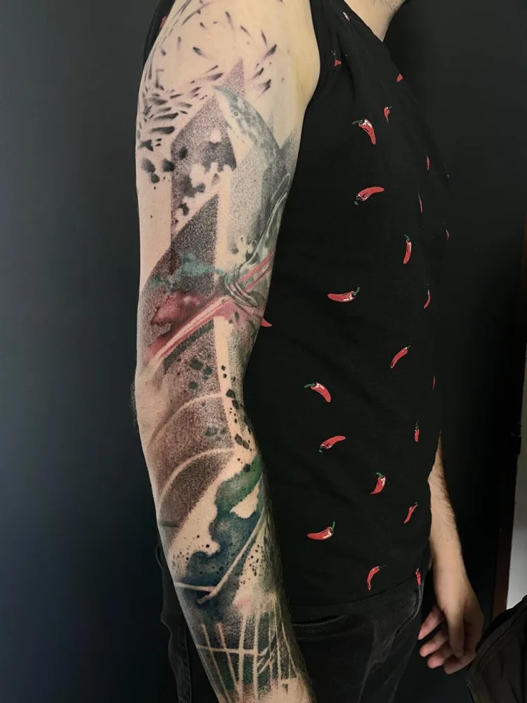 Když jsem začínal s autorským tetováním, tak jsem byl za exota a dnes to dělá kdekdo, říká tatér Dodáč