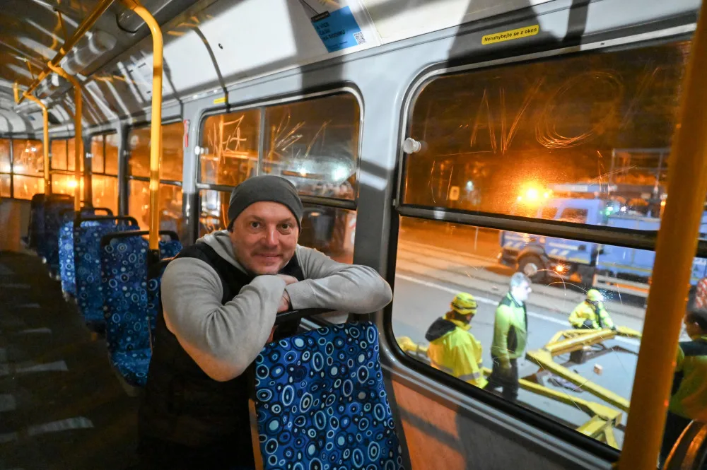 (NE)OBYČEJNÍ: Darius Sputo. Kněz, horolezec, pedagog i tramvajový kavárník