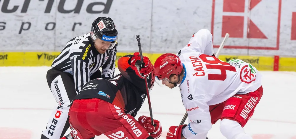 Hokejisté Hradce Králové vyhráli podeváté v řadě, Oceláře srazil v závěru Pavlík.
