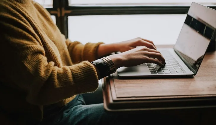 Bezpečné hraní online: Jak si užít zábavu a zároveň vyhrát peníze