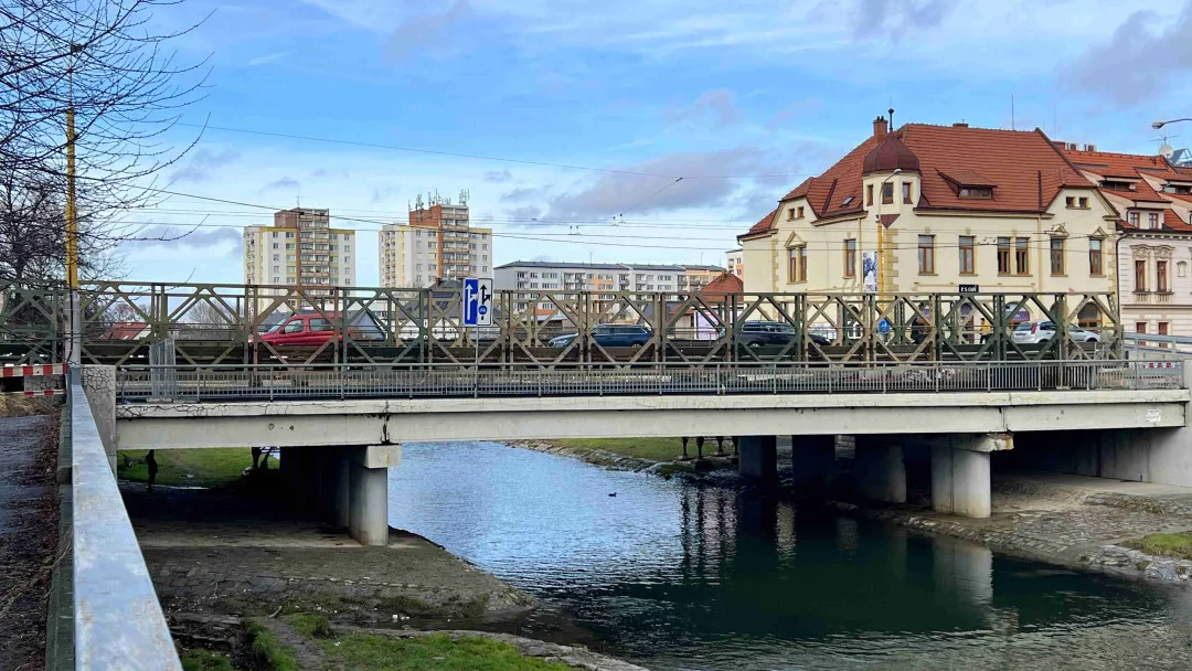 Jeden ze symbolů zářijových povodní půjde k zemi. Opava se chystá na demolici mostu v Ratibořské ulici