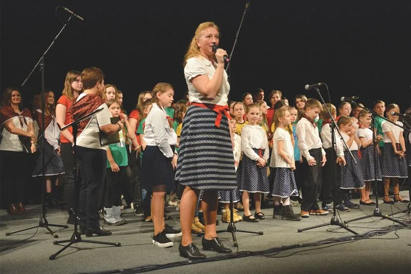 Zpěvník Přiběželi do Betlema pastyře představuje lašské hudební poklady.