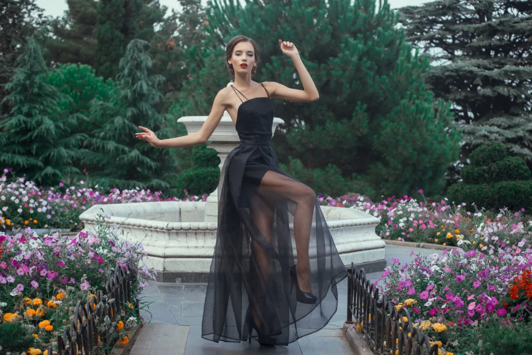 Co si obléknout na ples: Elegantní a stylové outfity pro každou ženu