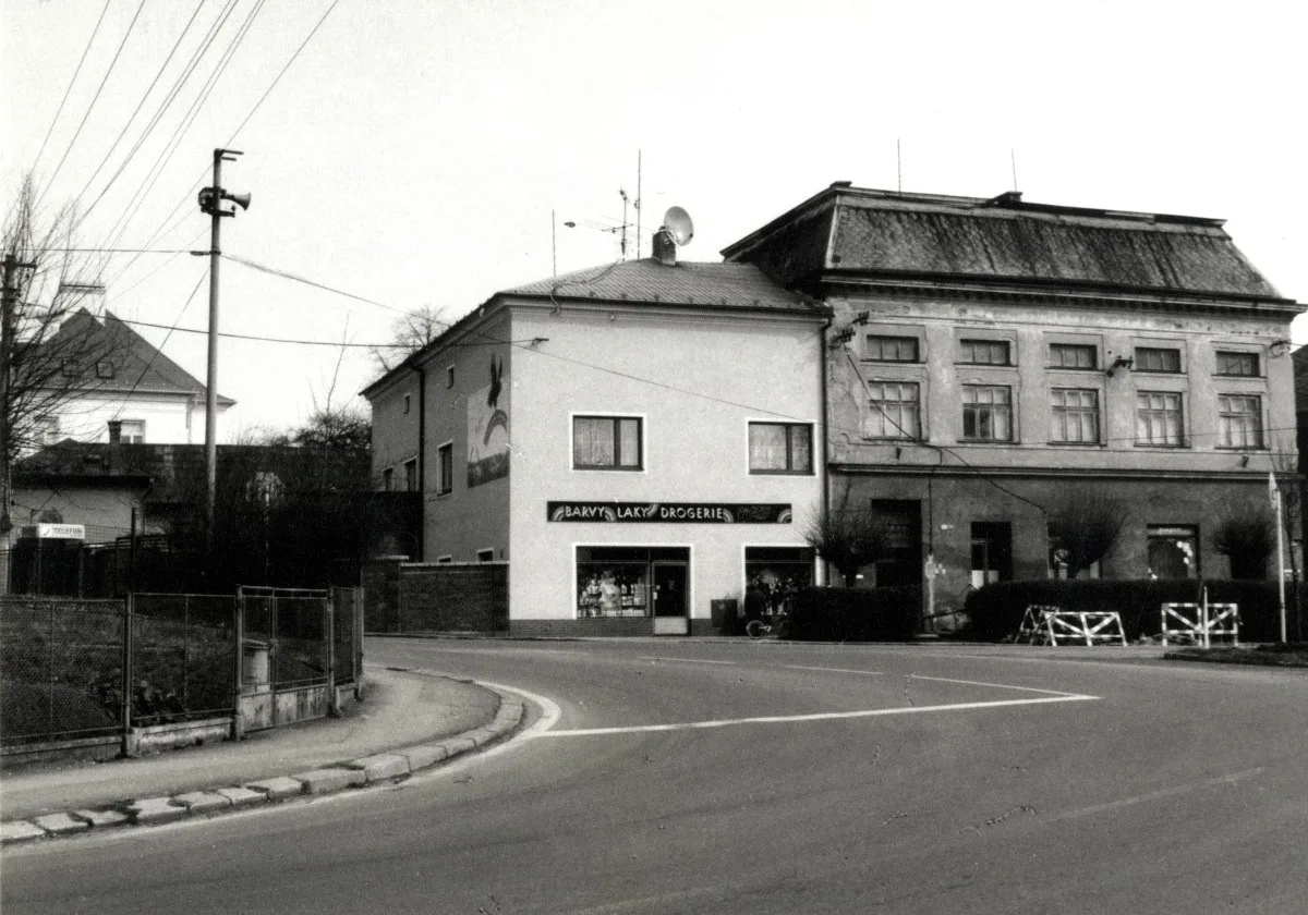 Chátrající Zlatý jelen ve Staré Bělé se proměnil ve společenské centrum. Rekonstrukce přišla na 61 milionů