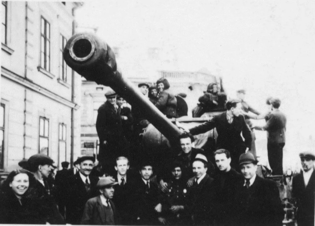 Prvními osvobozenými obcemi naší země byly v roce 1945 Fulštejn a Matějovice na Osoblažsku