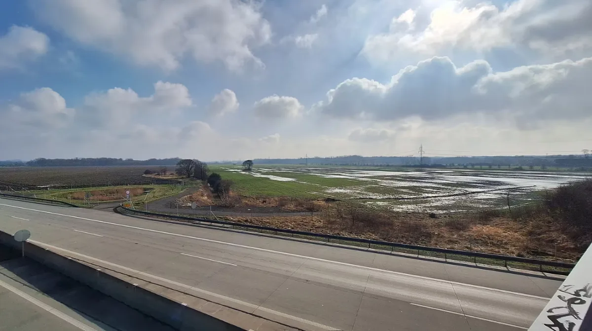 Postavit gigafactory v Dolní Lutyni je podle odborníků reálné, neznámý investor ale zatím rozhodnutí odložil