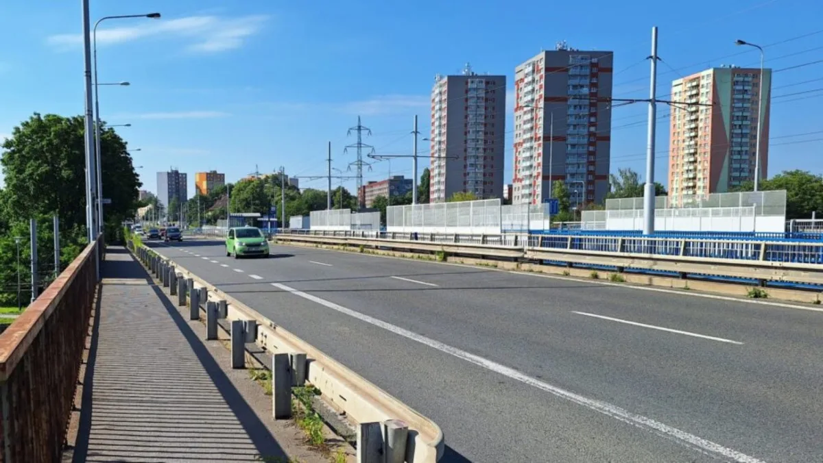 Začíná oprava mostu na Plzeňské ulici v Ostravě. Až do června se bude jezdit jedním pruhem do každého směru