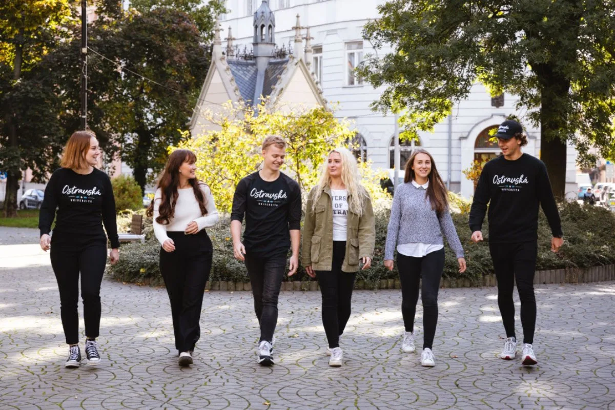 Zájem o studium na Ostravské univerzitě vzrostl, láká lékařství i psychologie