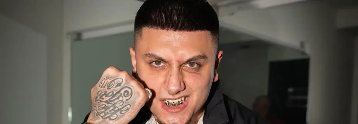 Rapper Hard Rico poprvé stanul před soudem. Za posprejovanou dodávku zaplatí skoro čtyřicet tisíc
