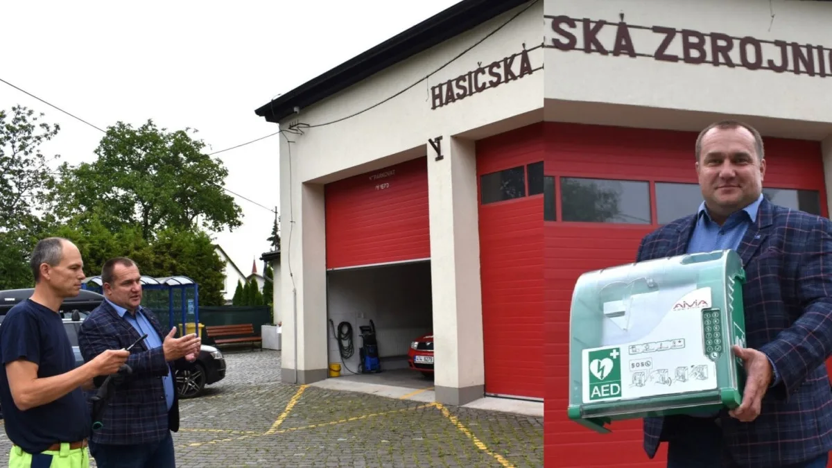 Náměstek primátora Lukáš Kmec před zbrojnicí v Lískovci připravuje umístění AED
