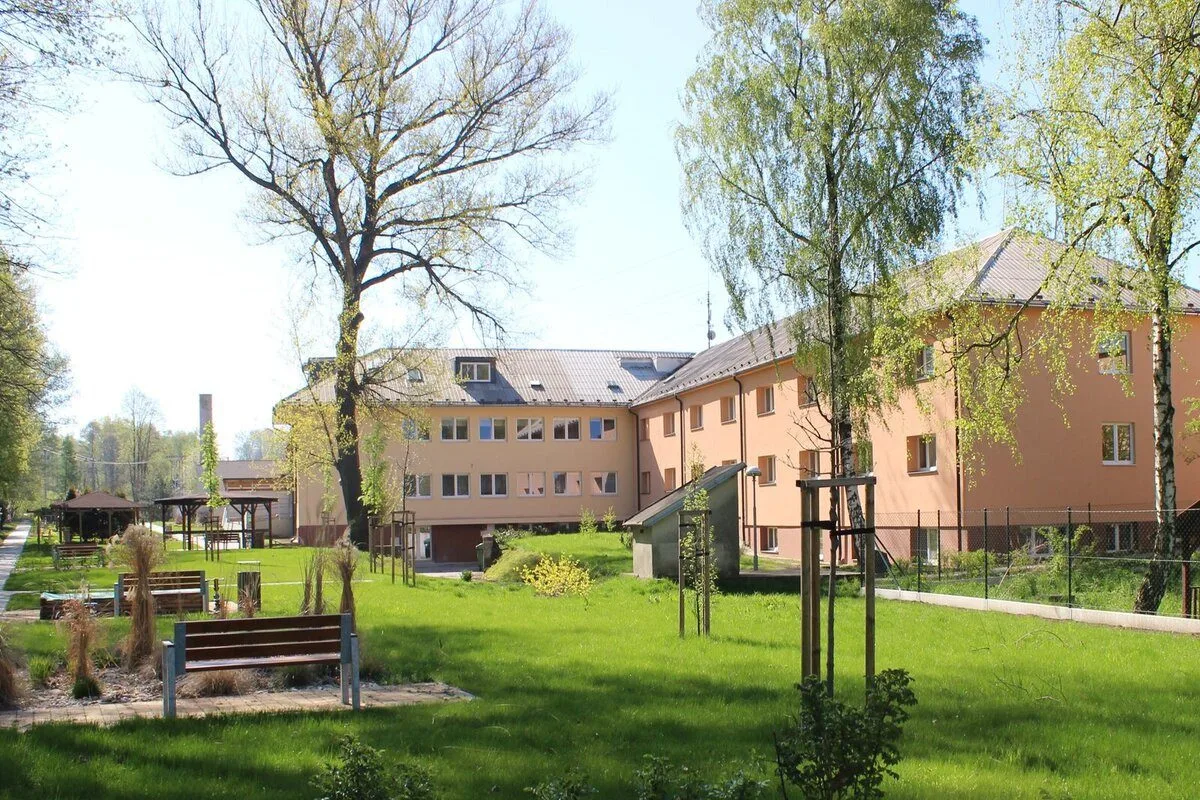 Charita Ostrava rozšířila domov sv. Václava o osm jednolůžkových pokojů.