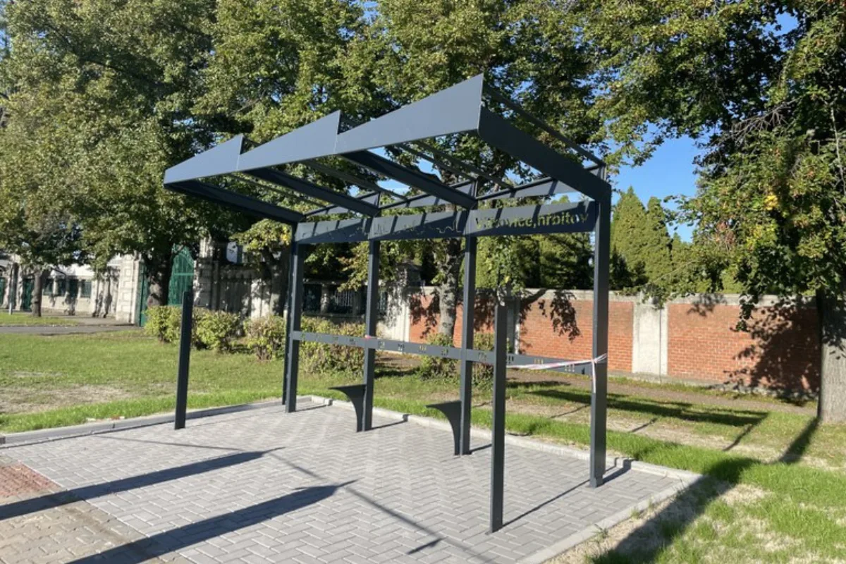 Ostravský obvod Vítkovice dokončuje modernizaci sedmi autobusových zastávek