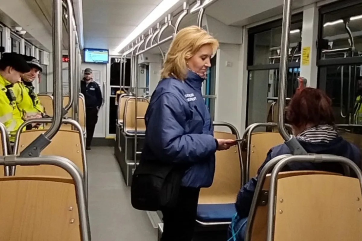 V ostravských tramvajích zkontrolovali téměř tisíc cestujících, každý devátý byl vyloučen
