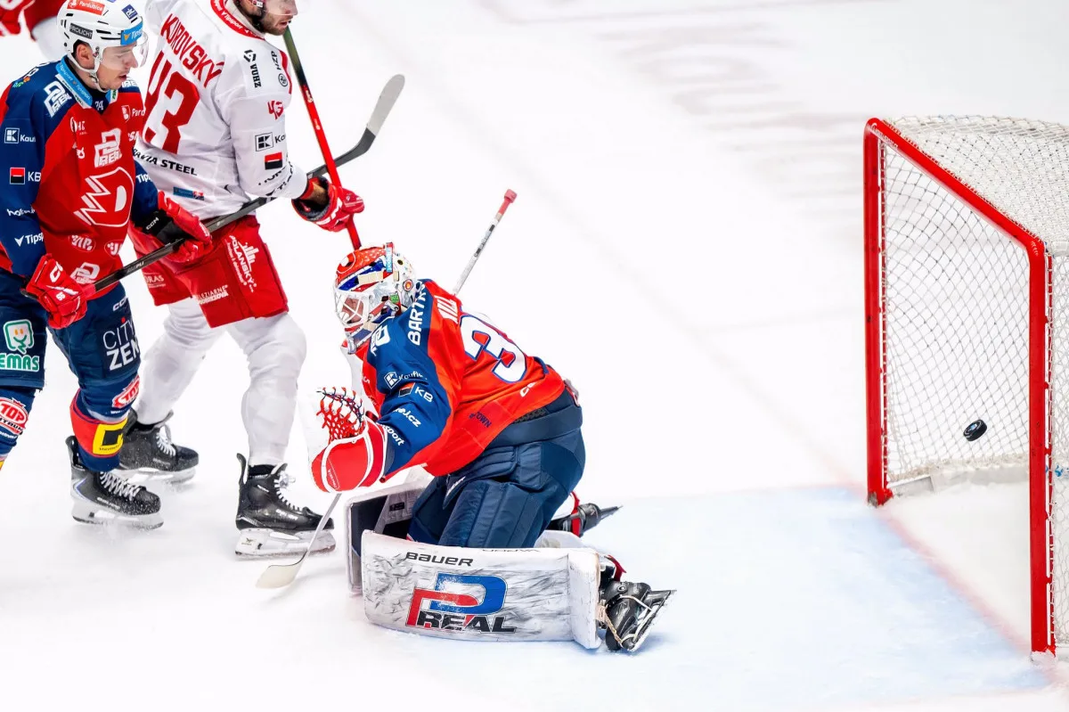 Oceláři poprvé doma nebodovali, podlehli Dynamu