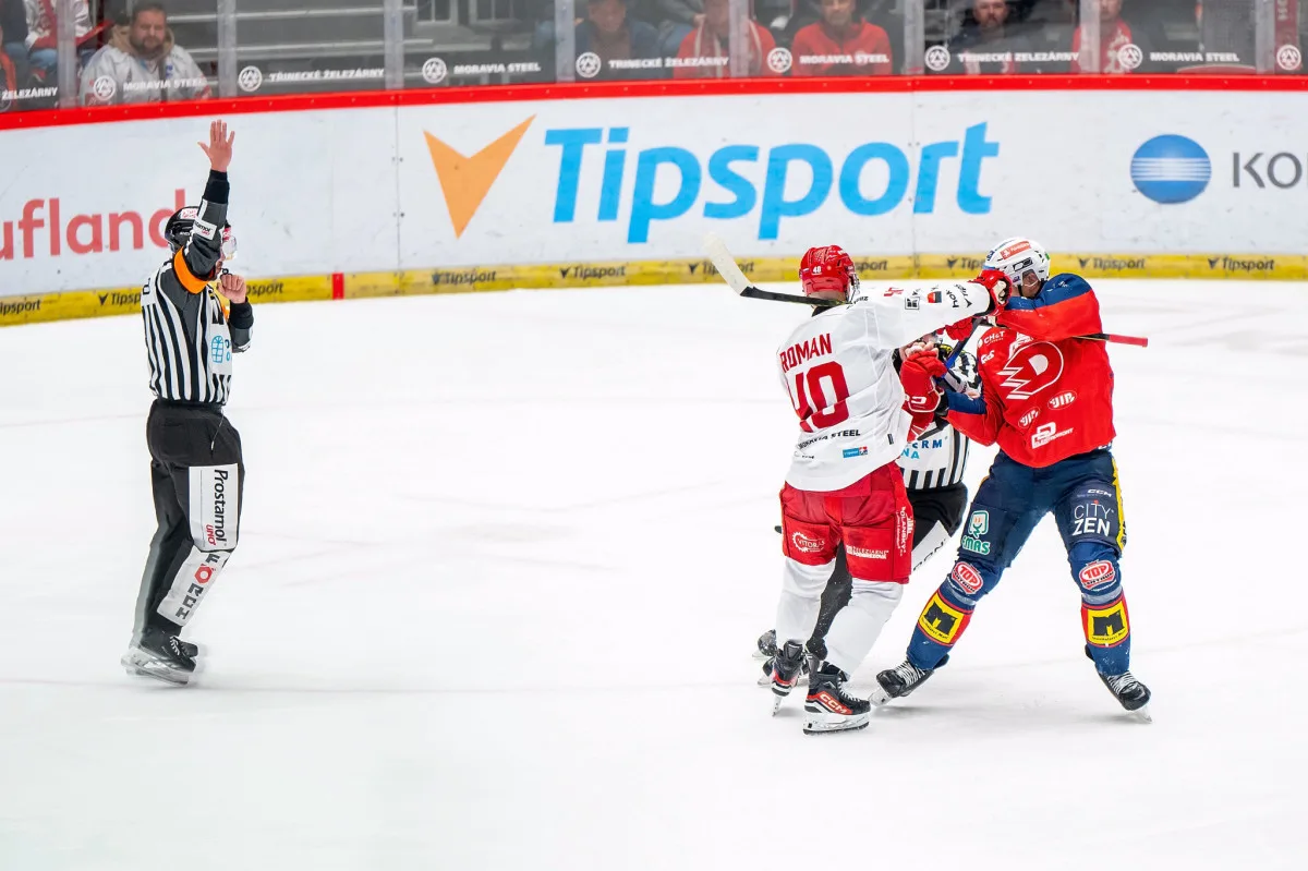 Oceláři poprvé doma nebodovali, podlehli Dynamu