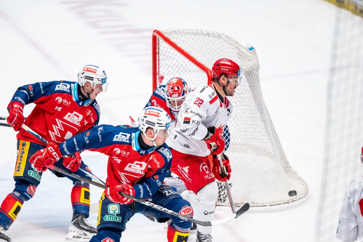 Oceláři poprvé doma nebodovali, podlehli Dynamu