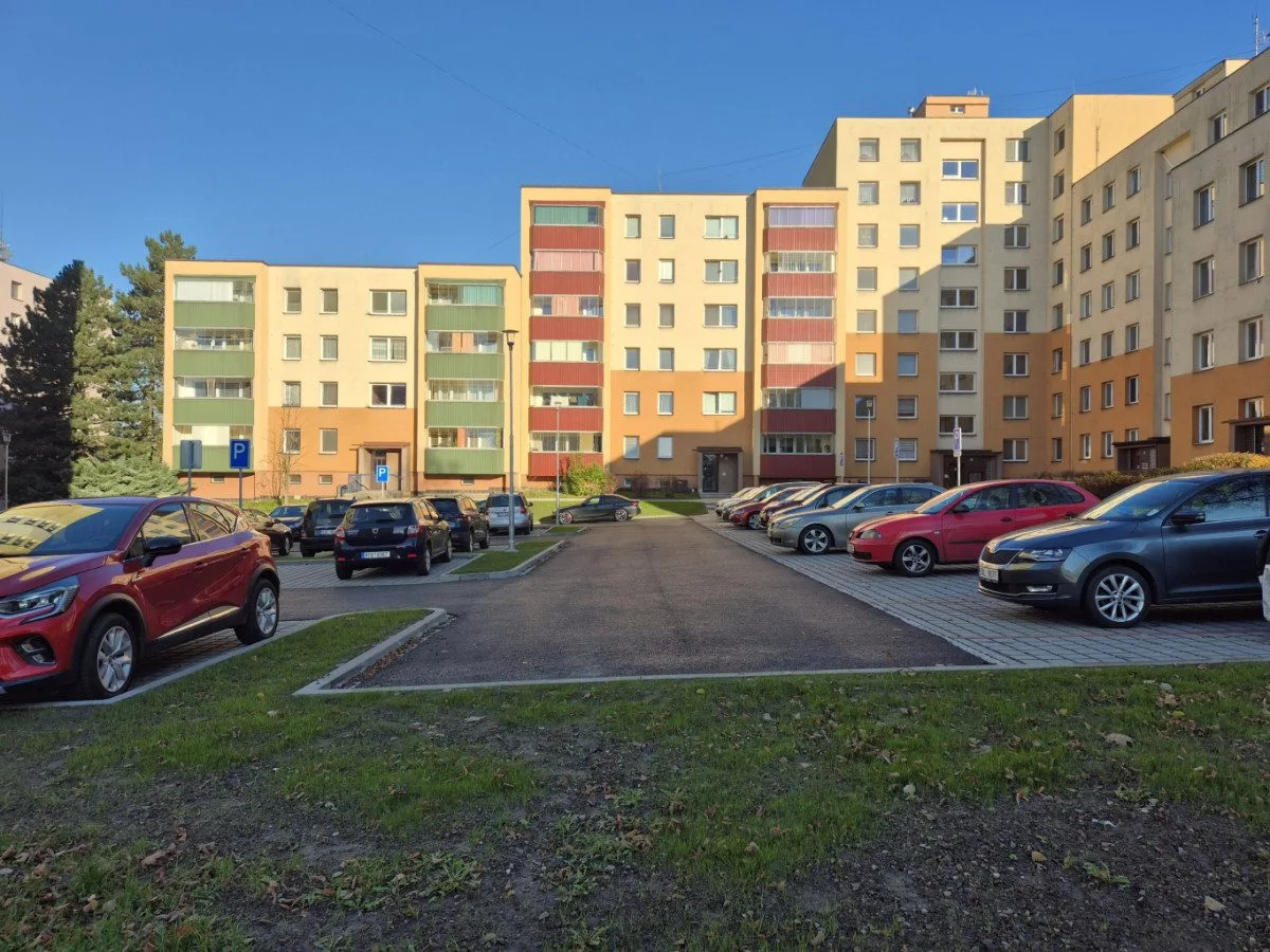 V Orlové dokončili opravu parkoviště, stavbu cyklostezky i modernizaci Kulturního domu