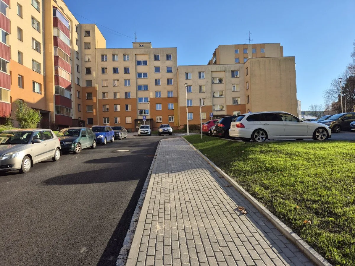 V Orlové dokončili opravu parkoviště, stavbu cyklostezky i modernizaci Kulturního domu