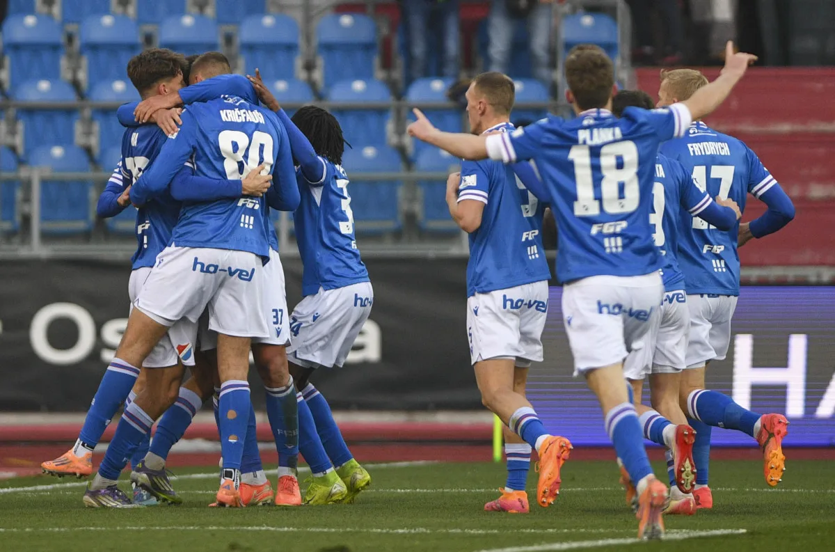 Fotbalisté Ostravy po sérii pěti proher porazili Duklu 3:1 a nejsou už poslední