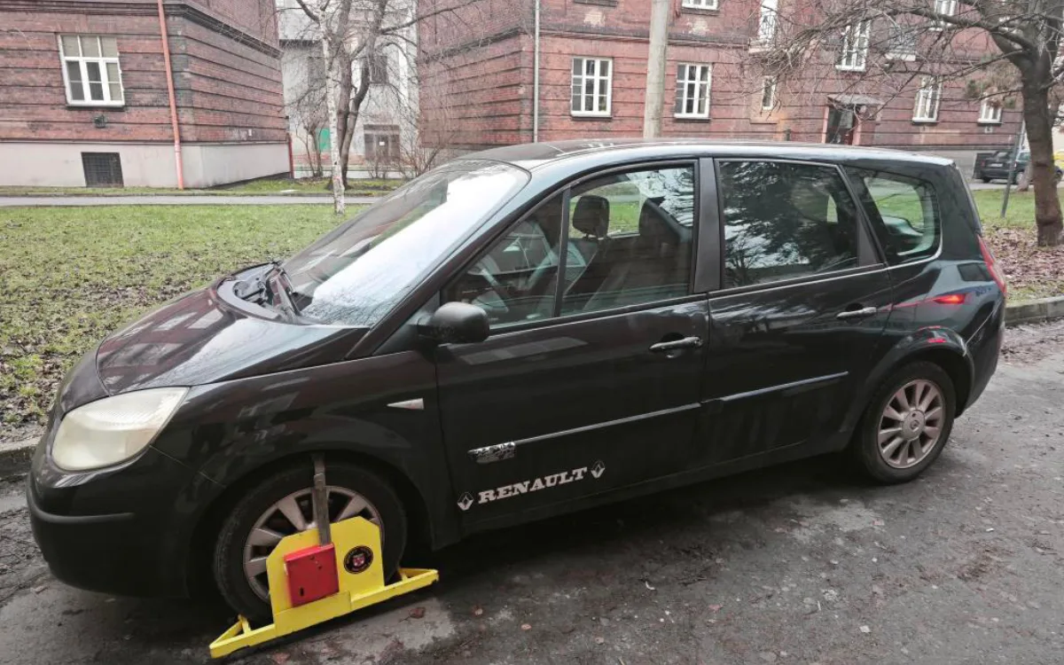 Nezastavil ho ani zákaz řízení: řidič z Bohumína dluží na pokutách téměř 175 tisíc