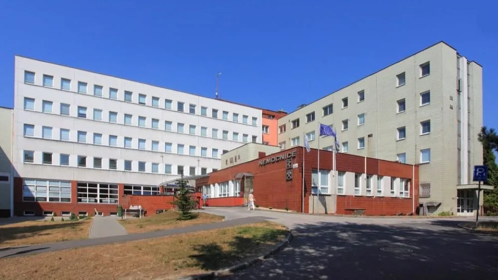 Skupina Agel se chystá převzít Karvinskou hornickou nemocnici, uvedl ÚOHS