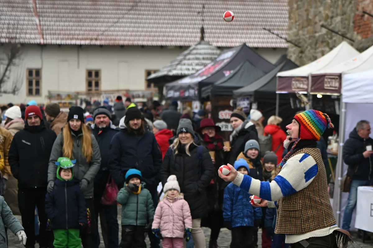 FOTO: Masopust na hradě. Nechyběla ani nefalšovaná zabíjačka