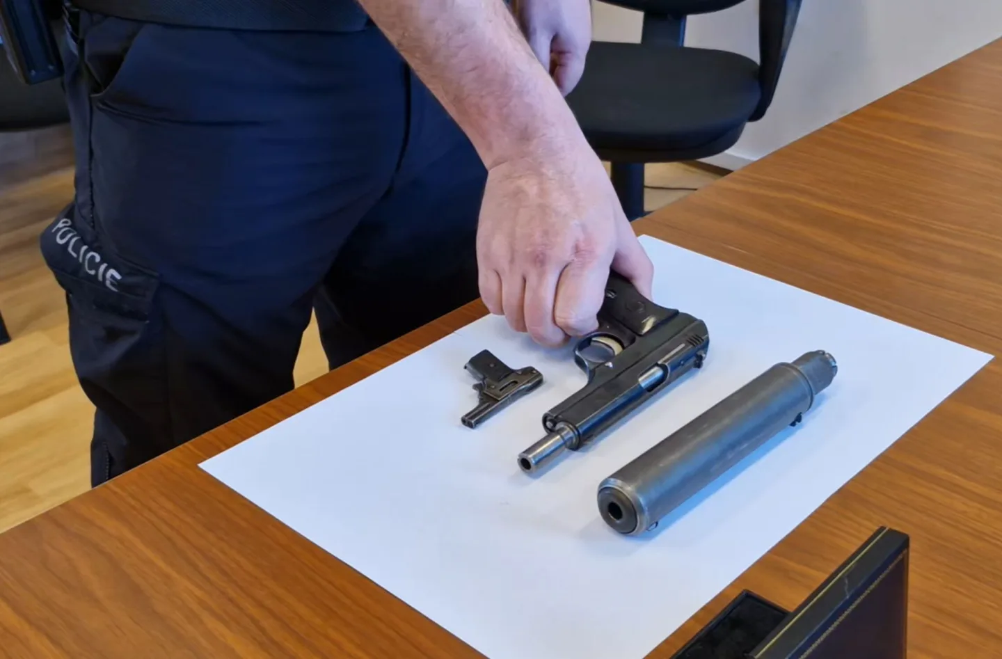 FOTO: Policisté v rámci zbraňové amnestie viděli 150 zbraní. Jaké byly největší rarity?