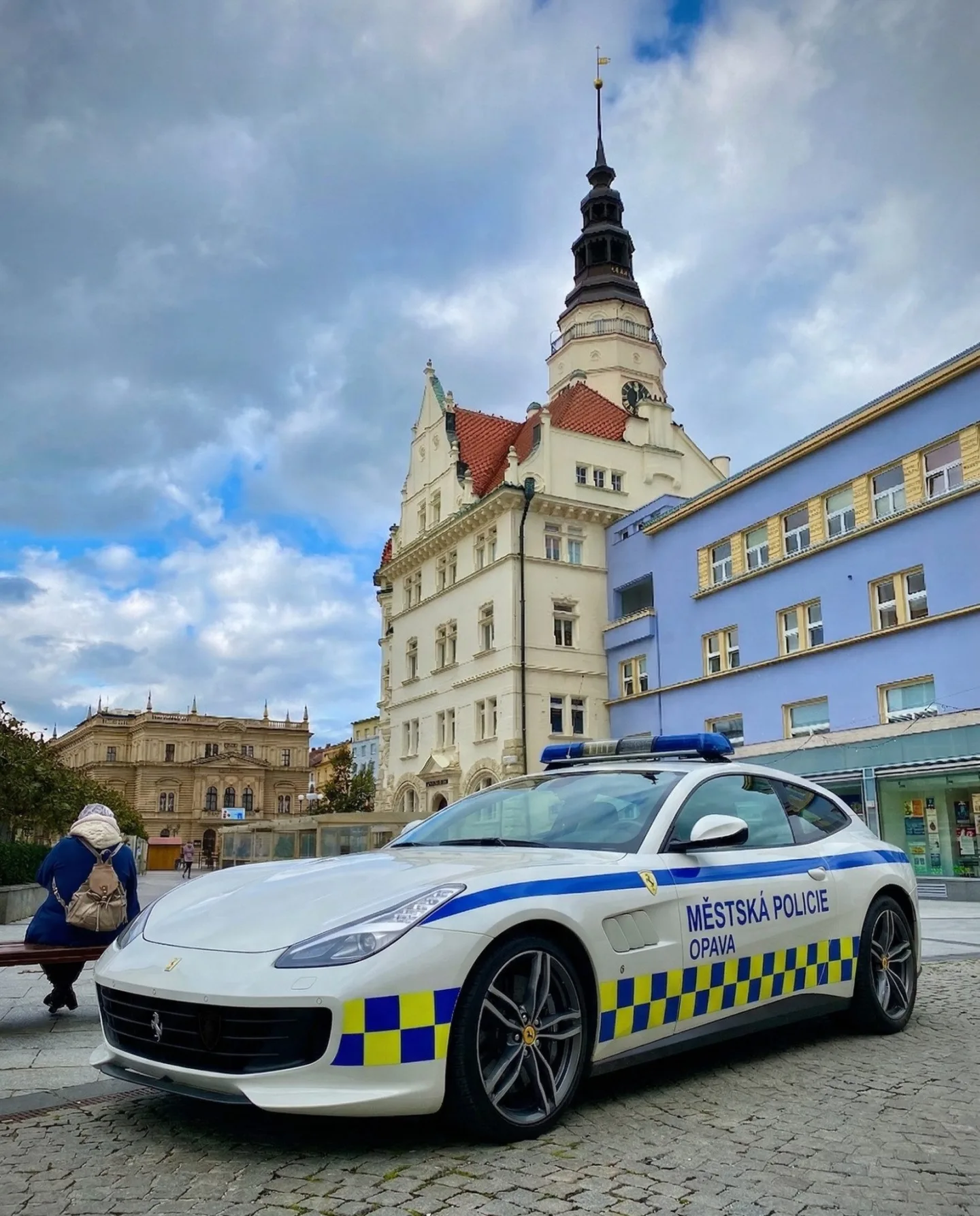 Kočky na magistrátu nebo kebab na úřadě. Moravskoslezský kraj ovládly aprílové žerty