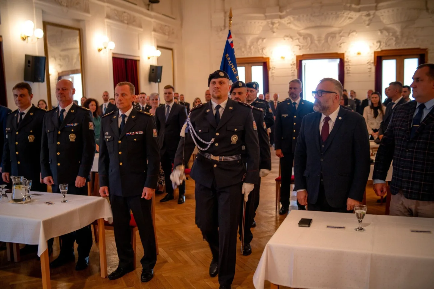 Policisté z Frýdku-Místku si převzali svá ocenění. Bylo jich bezmála padesát