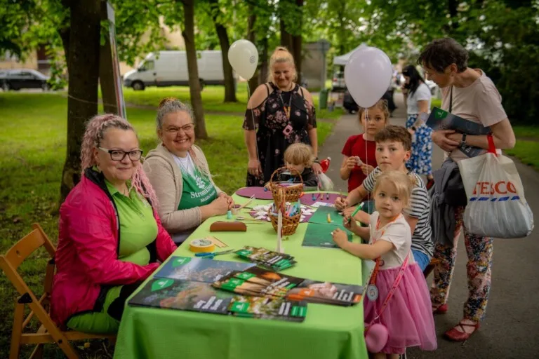 Ve Frýdku-Místku byli oceněni pěstouni. Modré srdce připomnělo, co potřebuje každé dítě