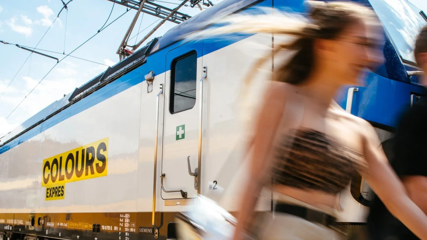 Colours of Ostrava se blíží. Návštěvníkům pomohou posílené vlaky i MHD