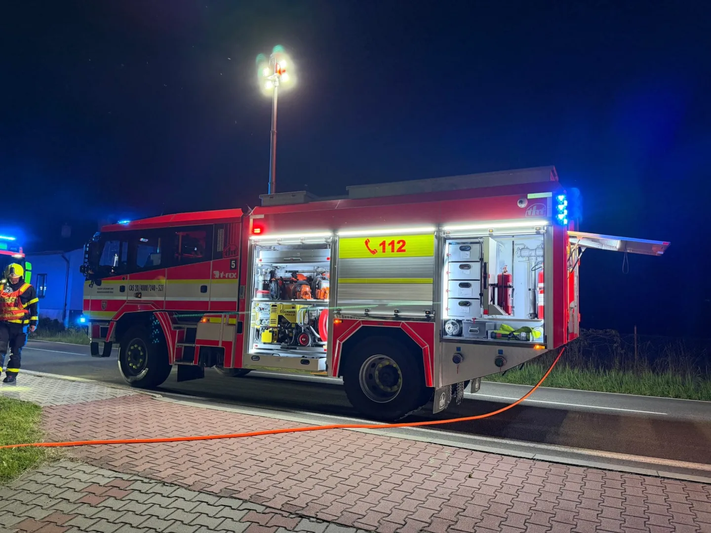 Vážná dopravní nehoda v Bohumíně. Řidičku museli vyprostit hasiči