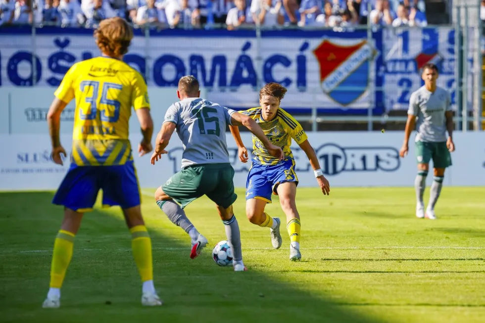 Baník vstup do sezóny zvládl. Ve Zlíně vystřelil tři body Jurečka