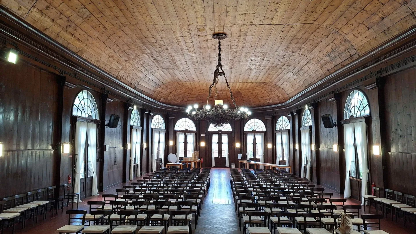 Do Karlovy Studánky se po letech vrací kino. Promítat se bude každé úterý