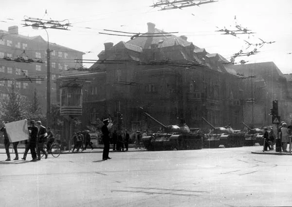 Před 58 lety začala sovětská okupace. Do Ostravy dorazily tanky ve dvě v noci